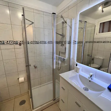 Seaview Modern Studio Apartament *