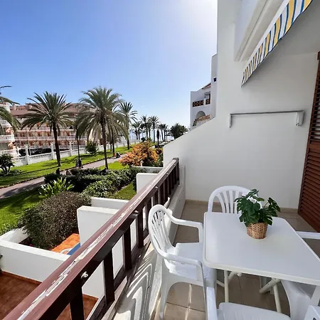 Apartment Seaview Modern Studio